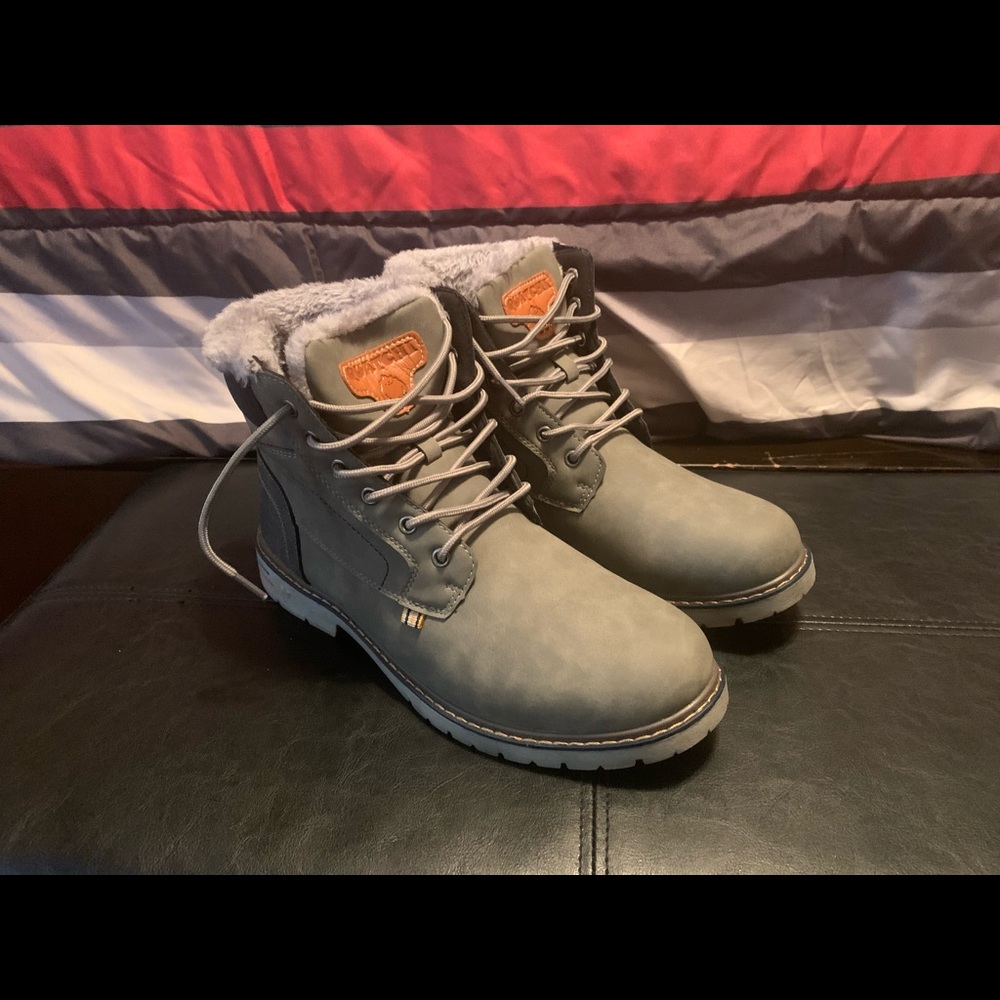 Mishansha Boots w/ fur interior!
